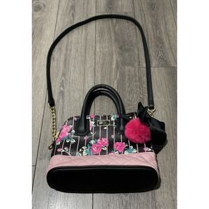 Luv Betsey Johnson Satchel Crossbody Pink Black Rose Quilted Bag 7.5"x9"